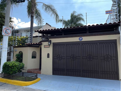 Casa En Jardines Del Country, Guadalajara