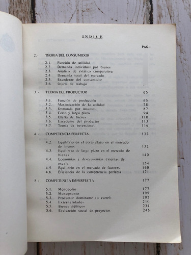 Problemas Resueltos De Microeconomía / Raúl Espinosa Wellman (Usado)