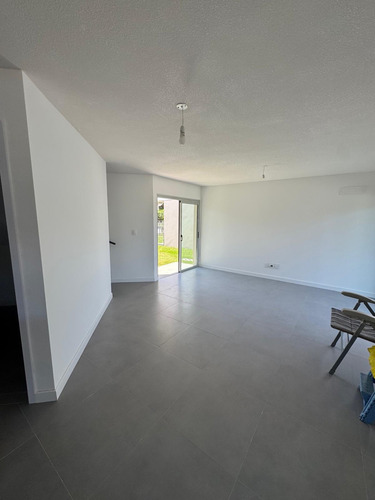 Venta Hermoso Duplex 3 Dormitorios .ciudad De La Costa Con Renta .