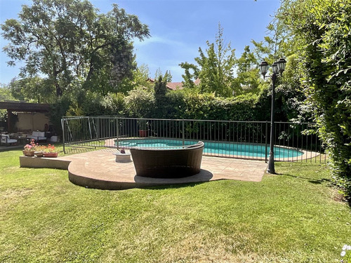 Casa Arriendo/5 D/solo Con Compromiso De Compra/las Condes