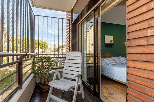 Venta Departamento 4 Ambientes Piso Amplio Luminoso Balcones Cochera Flores
