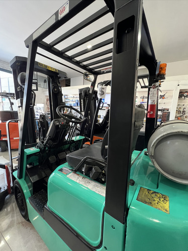 Montacargas Mitsubishi Triple Mastill Gas 5,000 Libras