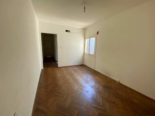 Imagen 2 de 24 de Prado!! Apartamento De 2 Dorm. Luminoso En Cisplatina Y J. C. Blanco.. Gastos Bajos
