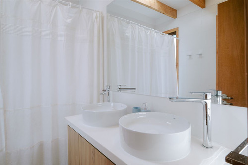 Casa En Venta Condominio Polo, 3 Dormitorios, Maitencillo.
