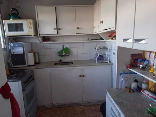 Apto 2 Dormitorios 8vo Piso, Excelente Ubicación