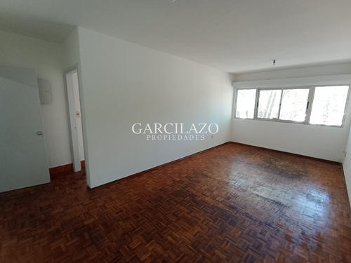 Imagen 3 de 19 de Apartamento En Alquiler - Pocitos (av. Rivera Y Julio Cesar)