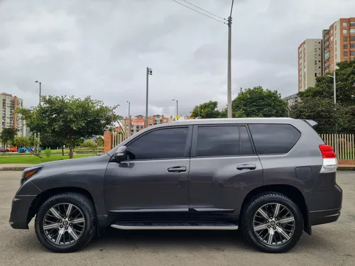 Toyota Prado Tx 4.0 V6 Atm 4x4 De 7 P Con Cuero Blindaje 2