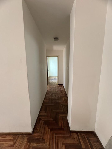 Venta Departamento Alberdi, Dos Dorm, Un Baño, Amplio Balcon