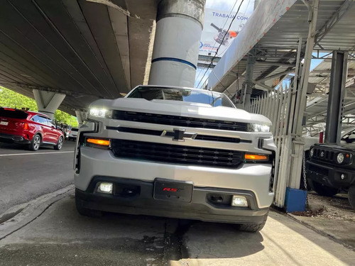 Chevrolet Silverado  Rst  .