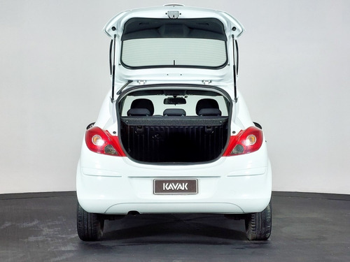 Imagen 6 de 15 de Opel Corsa 1.4 Essentia Mt