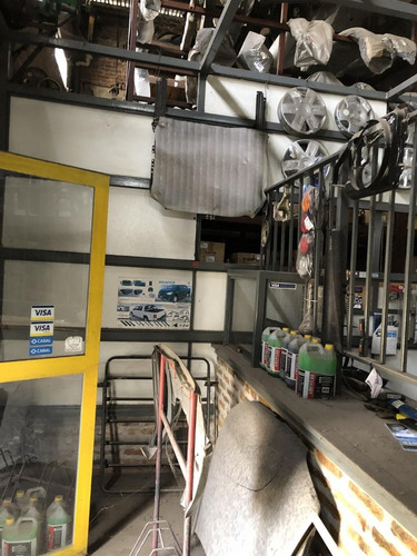 Gran Local Y Galpon Excelente Esquina En Burzaco/ 300m2/ Muy Buena Ubicacion / U$s210.000