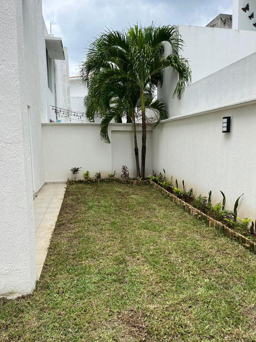 Fracc Las Palmas Casa En Venta Excelente Estado , 3 Recámaras Con A/c Y Persianas