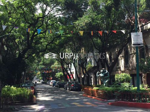 Renta: Casa De 3 Niveles Con Uso De Suelo Para Oficinas, Zona Rosa, Col Juarez