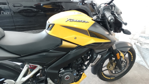 Imagen 2 de 5 de Rouser 200ns Fi 2019