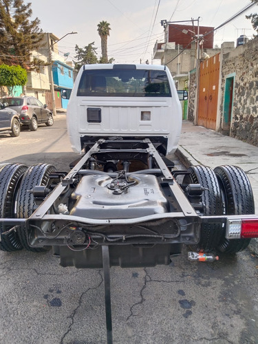 RAM 4000 5.7 Chasis Cabina Pl 4x2 Mt