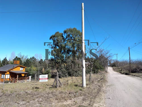 Sobre Av San Martin Terreno De 600m2 En Esquina