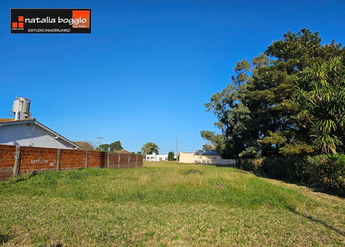 Lote En San Eduardo De Chapadmalal En Calle 841 Y 18 V5257