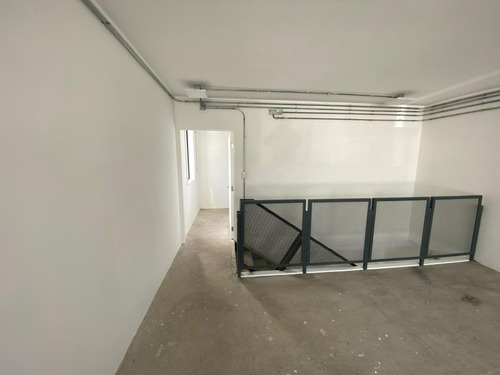 Excelente Local En Arriendo 2 Oriente Entre 12 Y 13 Norte.