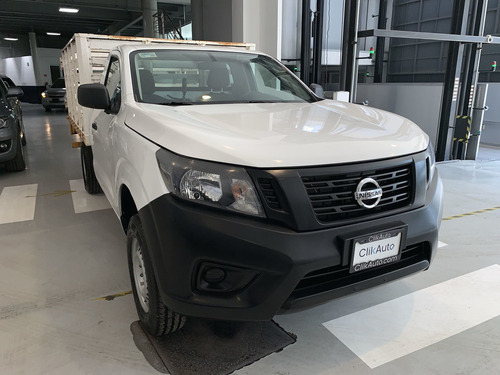 Imagen 1 de 15 de Nissan Np300 2016 2.5 Estacas Dh Mt