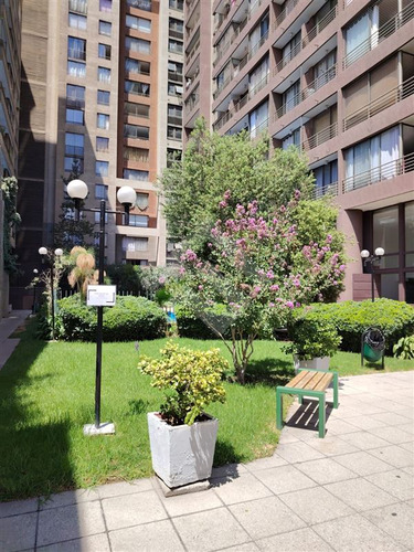 Departamento En Venta De 2 Dorm. En Santiago