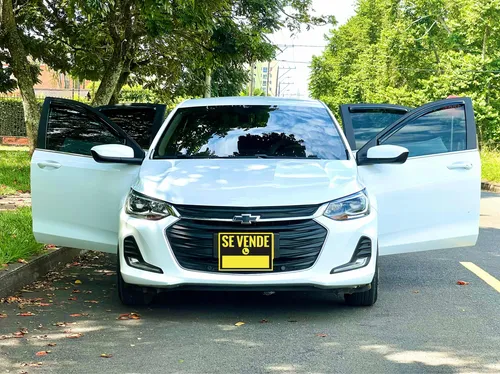 Chevrolet Onix 1.0T Premier Sedan At