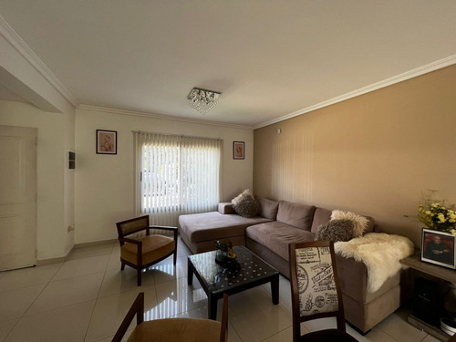 Casa En Venta 4 Amb. C/ Pileta Bº Don Cagiano Ituzaingo