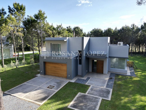 Casa Venta Frente Polo - La Herradura Pinamar