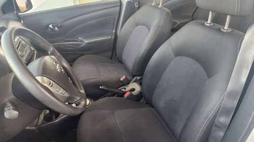 Nissan Versa 1.6 16v Sv Aut. 4p