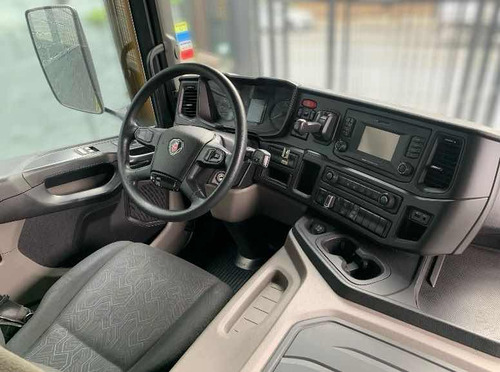Scania P320 Bitruck (8x2) Leito Cabine Completo Baú 11m