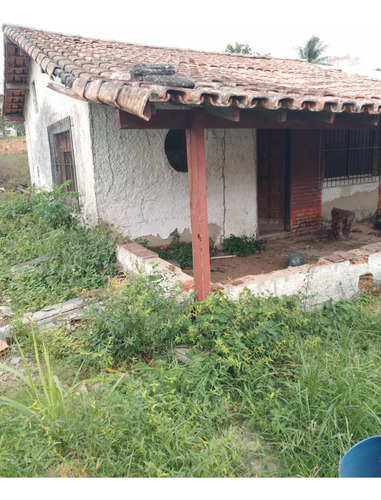 Casa De Dois Quartos E Varanda,precisando De Reforma,com Rgi