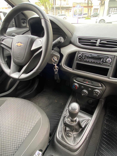Imagen 11 de 21 de Chevrolet Onix 2019 1.4 Joy Ls