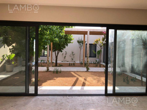 Imagen 11 de 21 de Venta- Casa- Pilar- Pilara- La Volanta