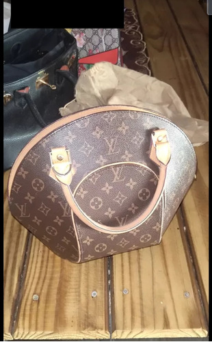 Louis Vuitton Eclipse 