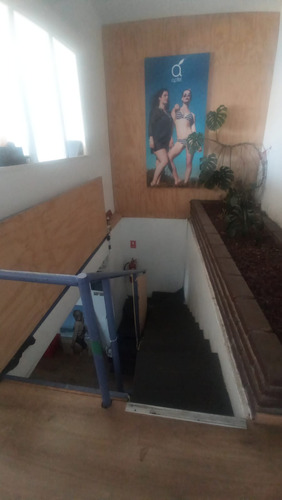 Estupendo Taller Confección O Comoda Casa Particular