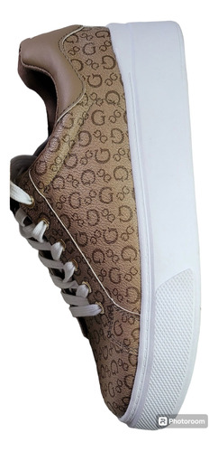 Tenis Guess Camel Café Plataforma Para Dama