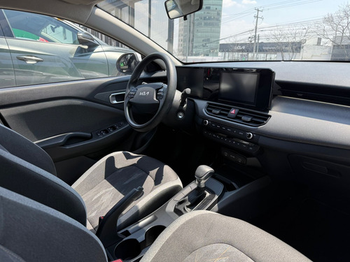 Kia K3 1.6 Lx Sedan At