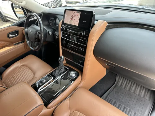 Infiniti QX80 5.6l Perfection 7 Pasajeros At