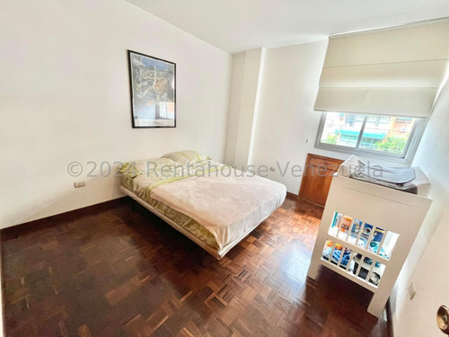 Alquiler De Amplio Apartamento En Las Mercedes / Cl. Mls-24-18737