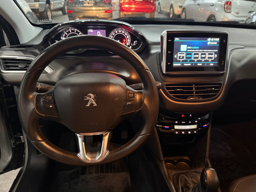 Peugeot 2008 1.6 Feline