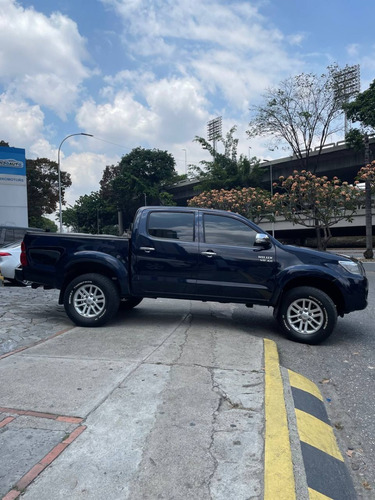 Imagen 3 de 12 de Toyota Hilux Kavak