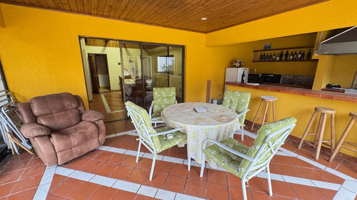 Vendo Amplia Casa En Corral De Piedras, Los Niches