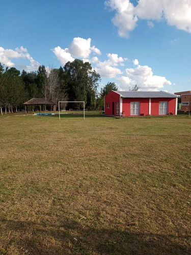 Quinta En Venta - 1 Dormitorio 1 Baño - 3.000mts2 - Florencio Varela
