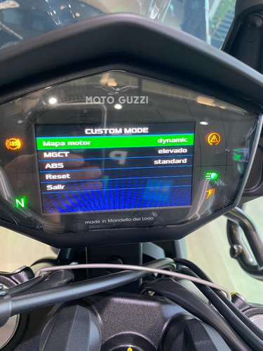 Imagen 13 de 17 de Moto Guzzi V85tt
