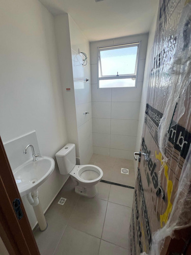 Apartamento Novíssimo, Com Área Privativa Em Parnamirim/rn