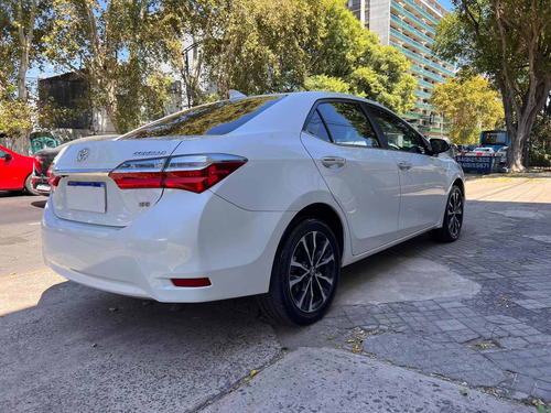 Imagen 2 de 11 de Toyota Corolla 2017 1.8 Se-g Cvt 140cv