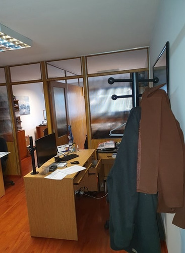 Imagen 2 de 12 de Oportunidad, Amplia Oficina Centro C/ Garage. Impecable.