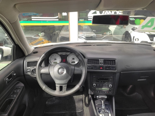 Imagem 9 de 11 de Volkswagen Golf 2.0 Flex 4p Automático 2013/2014