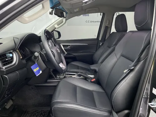 Toyota Fortuner 2.7 Srv At 4x2
