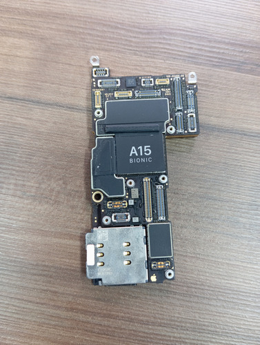 Placa Mãe Iphone 13 Pro Max Para Retirada Peças (Usado)