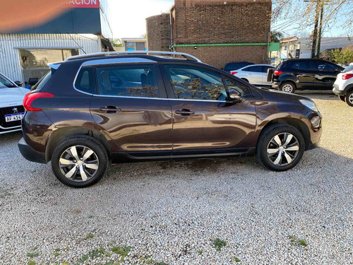 Imagen 8 de 14 de Peugeot 2008 2017 1.6 Feline